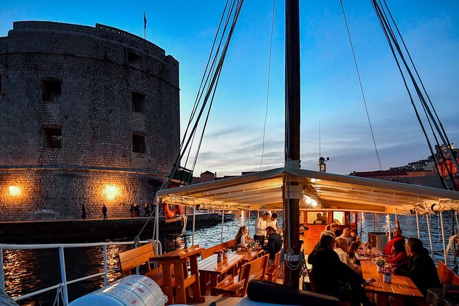 Gastro Cruise | Dinner and Boat ride around Dubrovnik Old Town - The dinner: simple Croatian cooking with real character