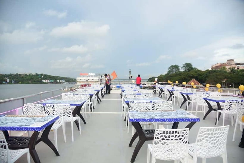 Goa: Triple Deck Family Dinner Cruise and Performances - What happens during the three-hour cruise