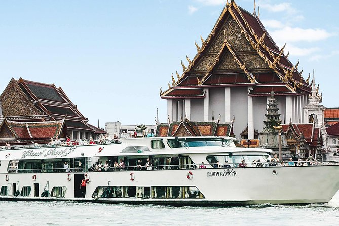 Grand Pearl Dinner Cruise: Dining & Live Performances - The 7:30pm departure and first river views