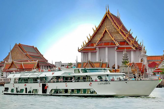 Grand Pearl Dinner Cruise Experience at Bangkok with Pickup - What the river views are worth