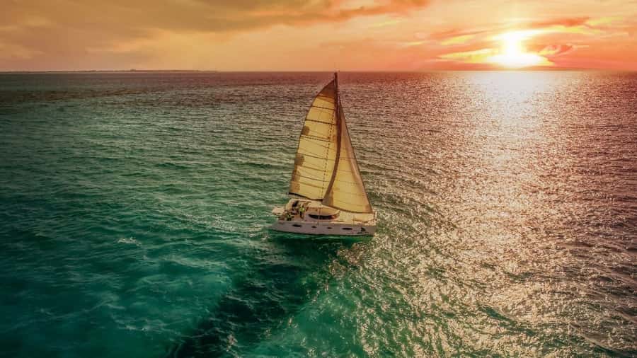 GrandBay-Sunset Cruise with Event Dinner for Private Groups - Dinner with Mauritian flavor