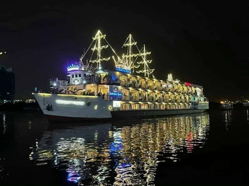 HCM: Night Experience Dinner Cruise on Saigon River - Boarding the Cruise on the Saigon River