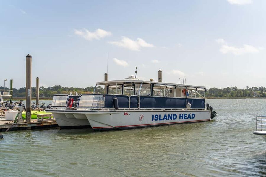 Hilton Head Island: Hibachi Dinner Cruise - What the custom catamaran feels like