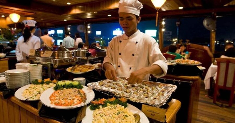 Ho Chi Minh City: Saigon River Dinner Cruise with Live Music - Practical Tips for a Smoother Evening