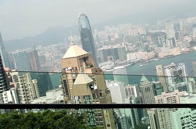 Hong Kong Afternoon Sightseeing Tour Plus Dinner Cruise with Hotel Pickup from Kowloon area - Tai Kwun and the Mid-Levels need more breathing room