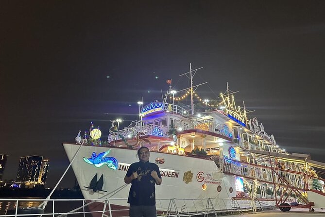 Indochina Queen Dinner Cruise on Saigon River - Vietnamese Buffet Dinner: Plenty of Choice, Mixed Expectations