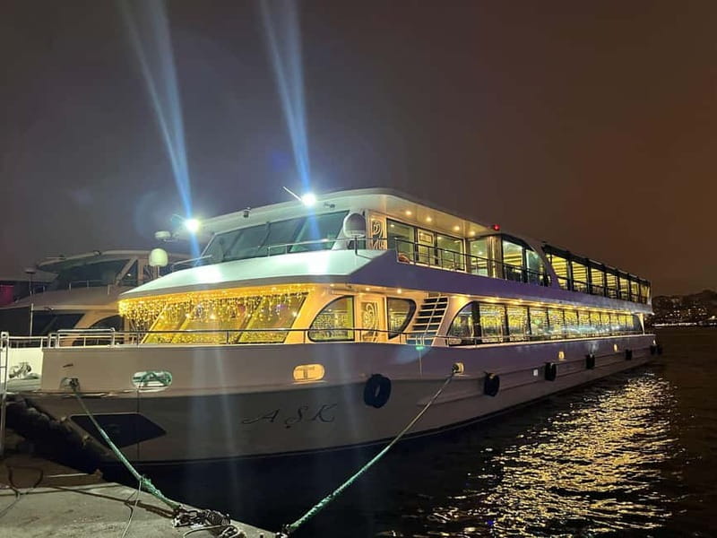Istanbul: Bosphorus Cruise Dinner, Show & Alcoholic Drinks - The Route from Dolmabahçe to Ortaköy