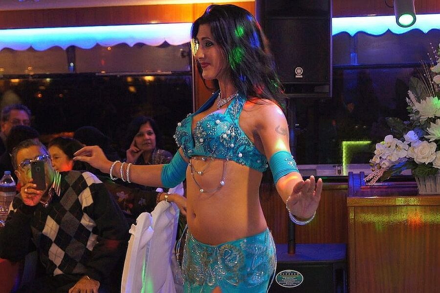 Istanbul Bosphorus Dinner Cruise &Entertainment hotel pickup - The Bosphorus after sunset