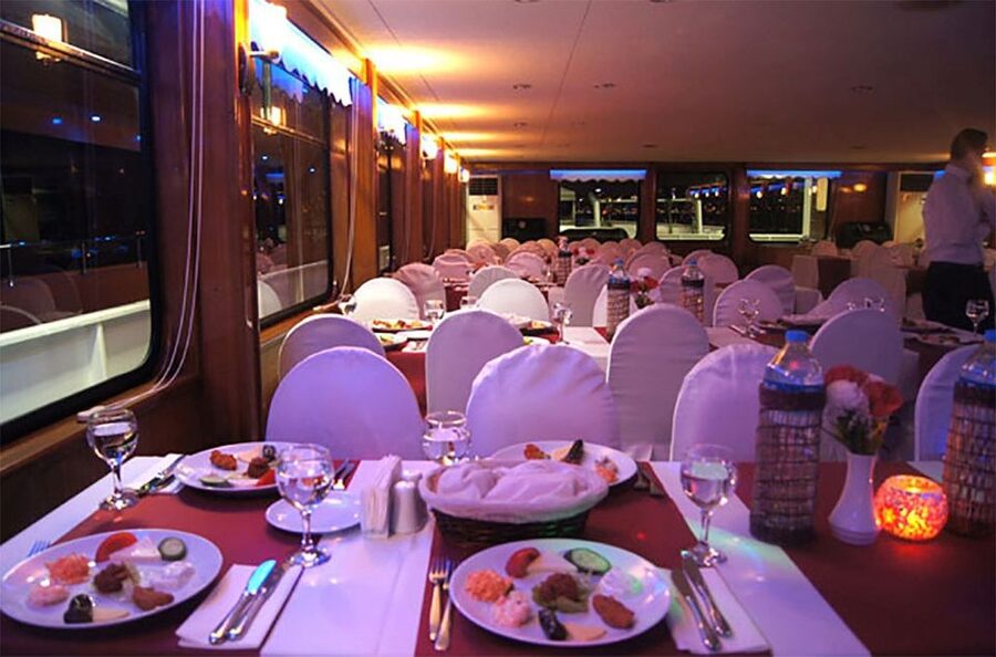 Istanbul Bosphorus Dinner Cruise &Entertainment hotel pickup - Unlimited local drinks and the fine print