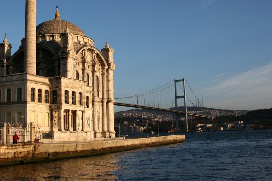 Istanbul Bosphorus Dinner Cruise &Entertainment hotel pickup - How the evening’s timing affects your experience