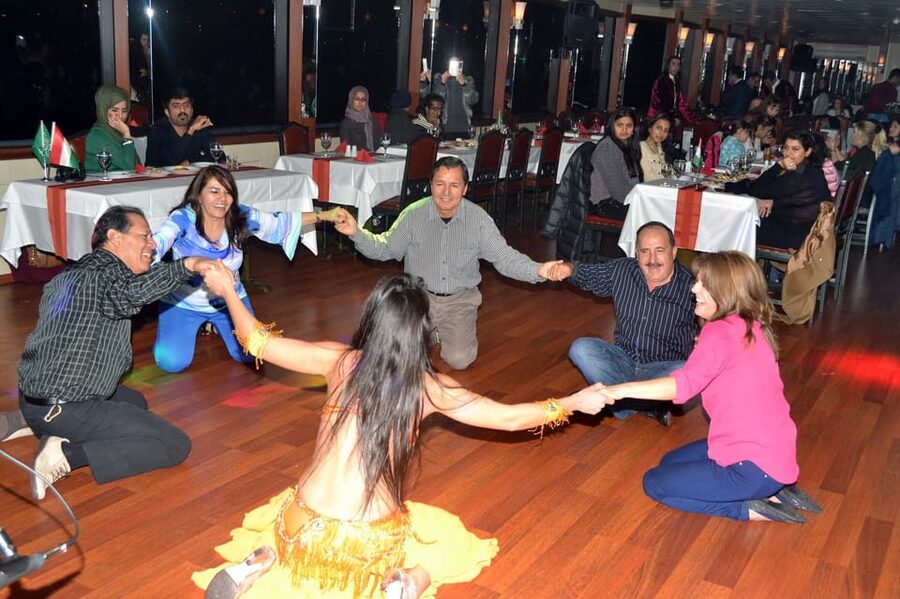 Istanbul: Bosphorus Dinner Cruise Incl. Drinks with Transfer - How good is the value at $41?