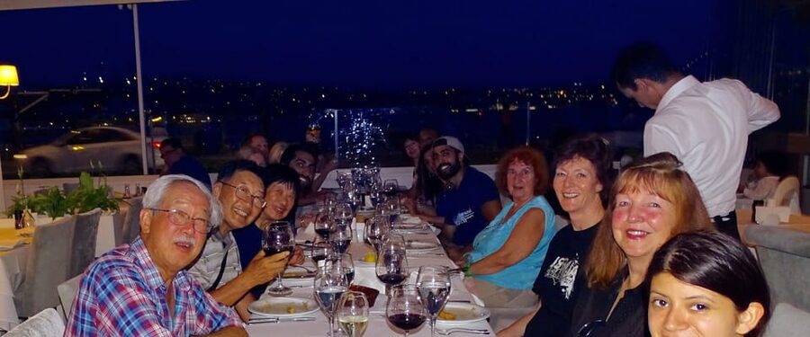 Istanbul: Bosphorus Dinner Cruise Incl. Drinks with Transfer - Why a night on the Bosphorus works so well