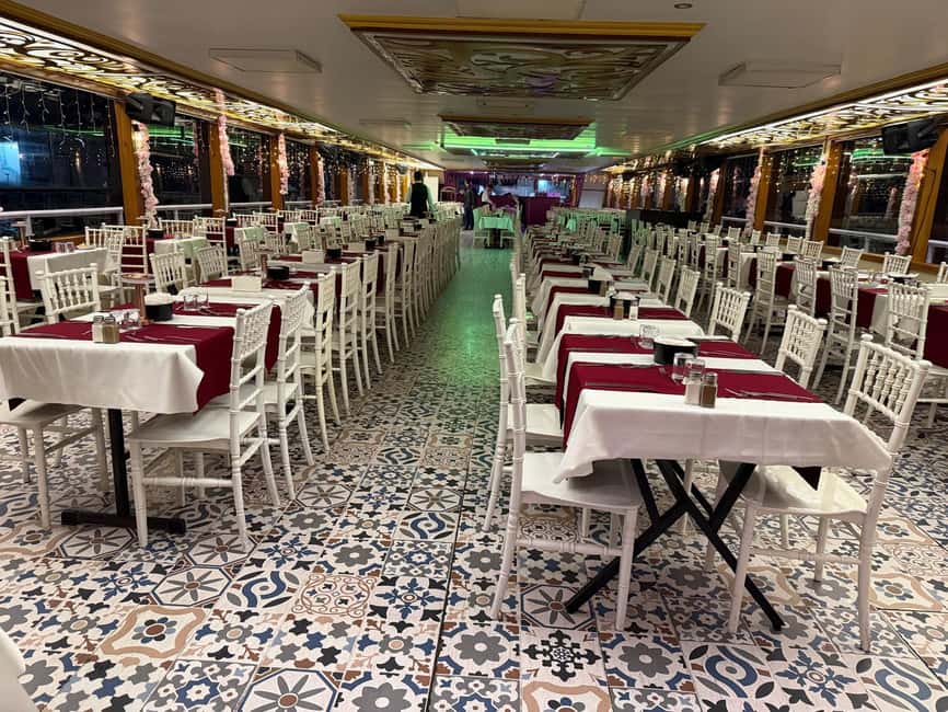 İstanbul:Bosphorus Dinner Cruise & Soft and Alcohol Drinks - Hotel pickup or meeting at Cibali Harbor