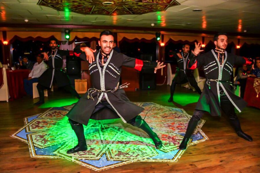 Istanbul: Bosphorus Dinner Cruise w/ Drinks & Entertainment - The Turkish-night entertainment program