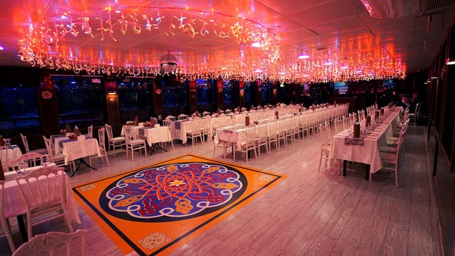 Istanbul: Bosphorus Dinner Cruise with Drinks & Turkish Show - Key points to know before boarding