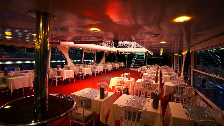 Istanbul: Bosphorus Dinner Cruise with Drinks & Turkish Show - How good is the value at $45?
