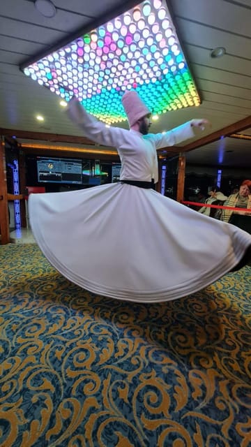 Istanbul: Bosphorus Dinner Cruise with Entertainment - Dinner choices, from chicken to vegetarian plates