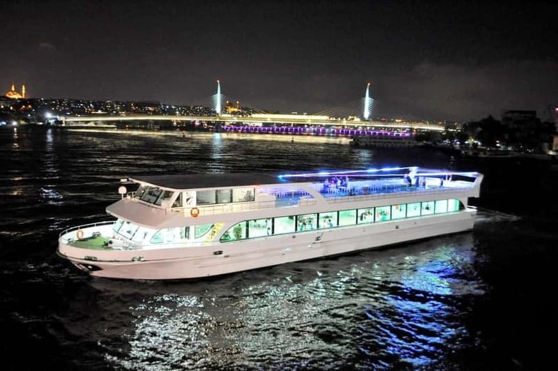 Istanbul: Bosphorus Dinner Cruise with Live Entertainment - Key points to know before booking