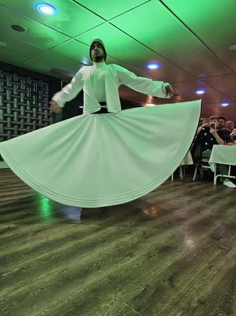 Istanbul: Bosphorus Dinner Cruise with Live Entertainment - Ortaköy Mosque and the Bosphorus Bridge