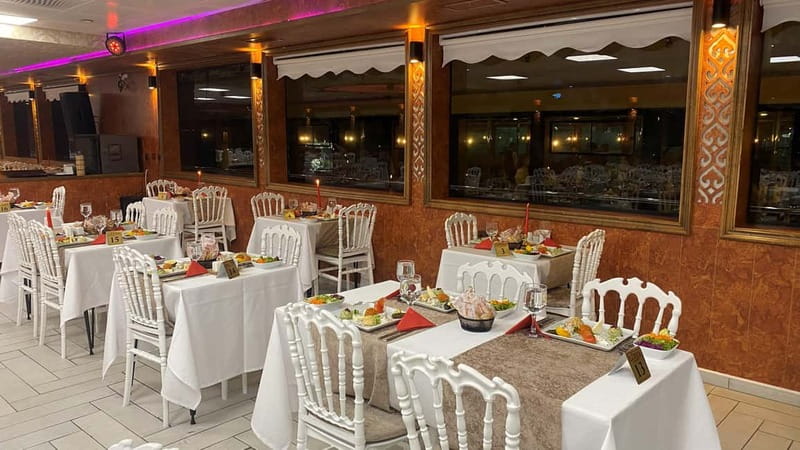 Istanbul: Bosphorus Dinner Cruise with Live Entertainment - Turkish dances, belly dancing, and the late-night program