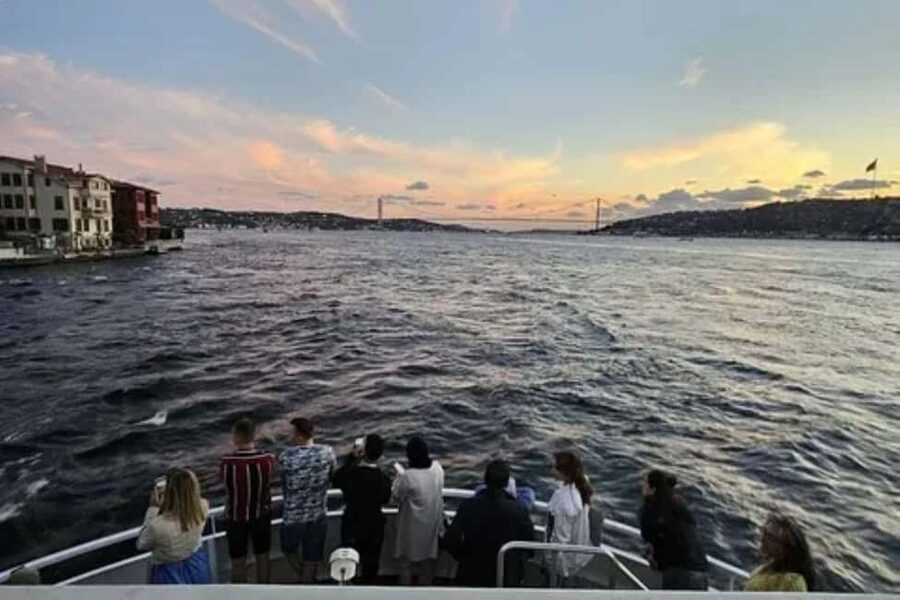 Istanbul Bosphorus Dinner Cruise with Turkish Night - Three cruises, three very different moods