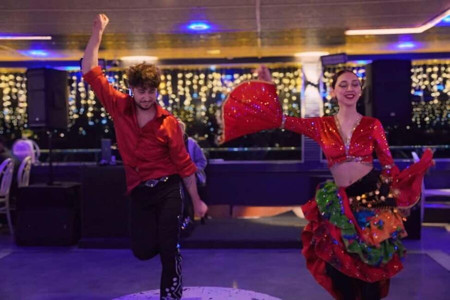 Istanbul Bosphorus Dinner Cruise with Turkish Night - Is $35 good value?