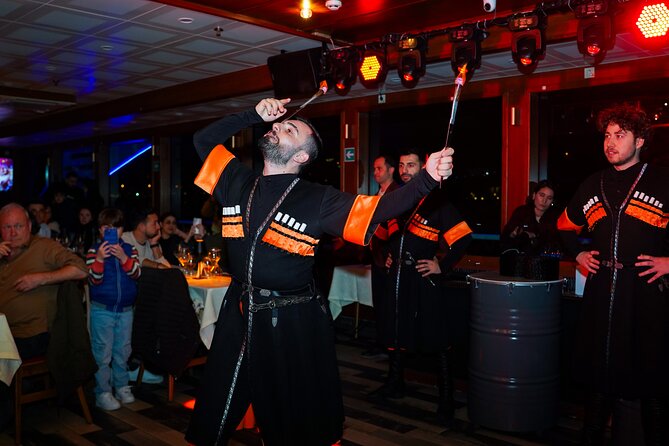 Istanbul: Bosphorus Dinner Cruise with Turkish Night Show - Dinner: Turkish starters followed by a choice of main course