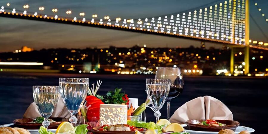 Istanbul: Dinner Cruise on the Bosphorus - How much does the $354 price make sense?
