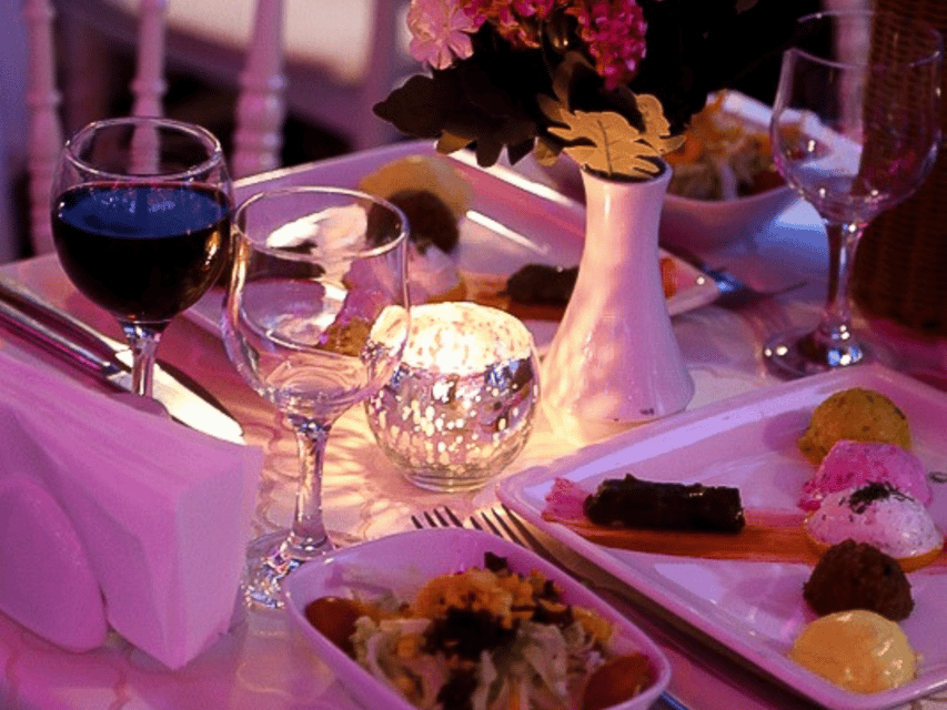 Istanbul: Dinner Cruise with Hotel Pickup & Optional Drinks - Küçüksu Palace, Beylerbeyi Palace, and Maiden’s Tower