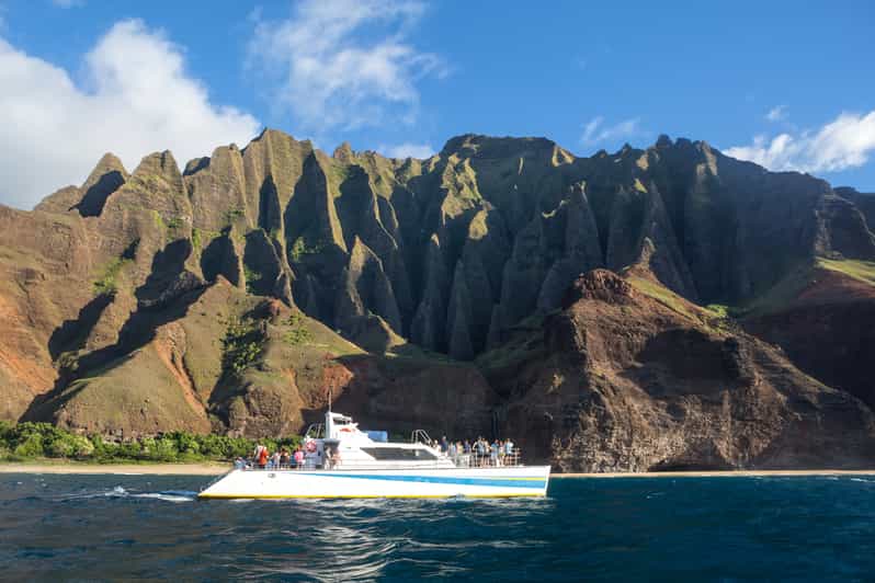 Kauai: Napali Sunset Dinner Cruise - Key points at a glance