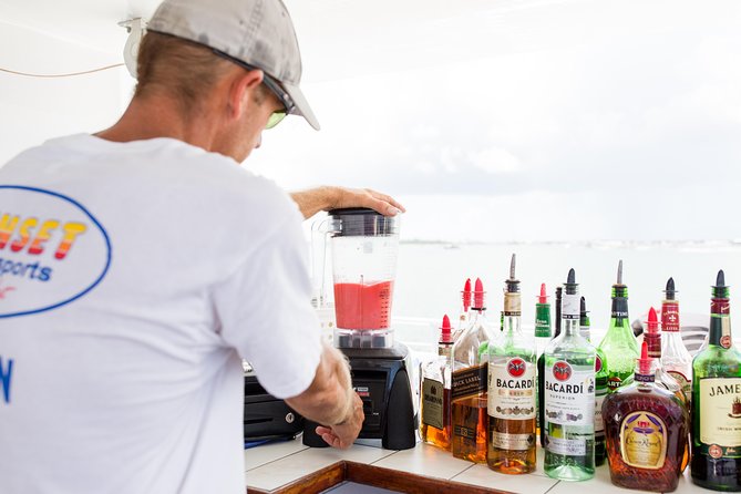 Key West Sunset Cruise: Dinner, Live Music & Drinks Included - Practical tips for a smoother evening