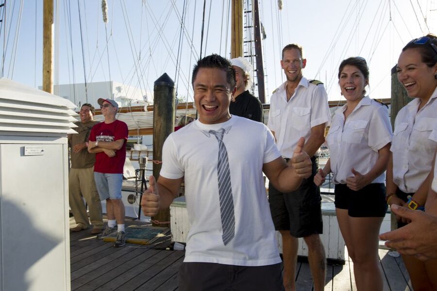 Key West: Sunset Dinner Cruise with Open Bar & Live Music - Open bar choices and drink service