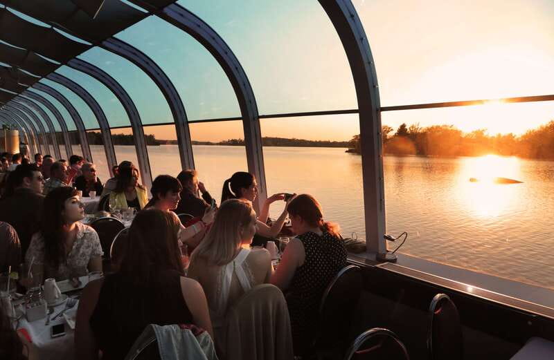 Kingston: Sunset Dinner Cruise - Starting at 1 Brock Street in Kingston
