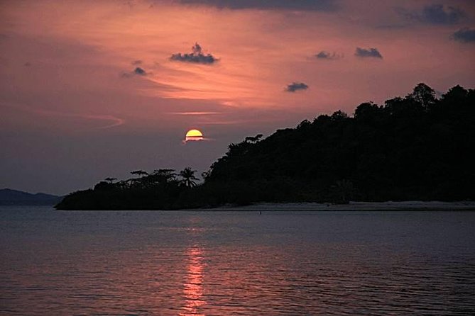 Koh Samui Sunset Dinner Cruise - Finding the best place to watch sunset