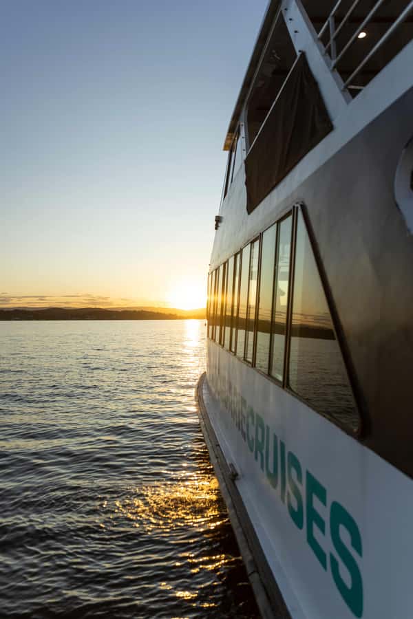Lake Macquarie: Sunset Dinner Cruise with BBQ - What the Lady Mac evening is really about