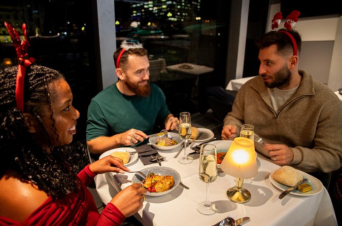 London: Christmas Party Dinner Cruise - When dinner becomes a Christmas dance party