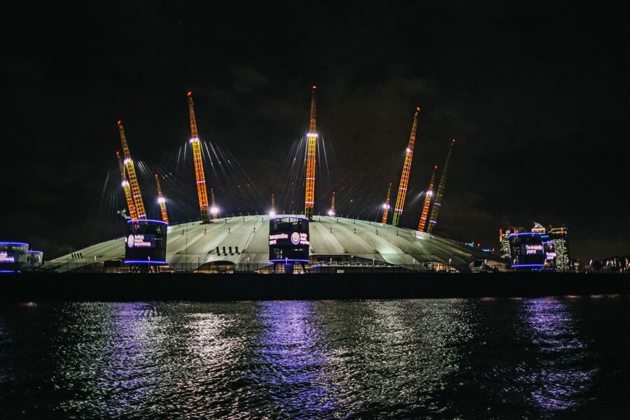 London: River Thames Dinner Cruise - Dinner on the Thames