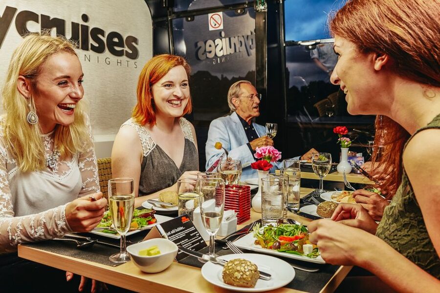 London: River Thames Dinner Cruise - The Views Worth Watching