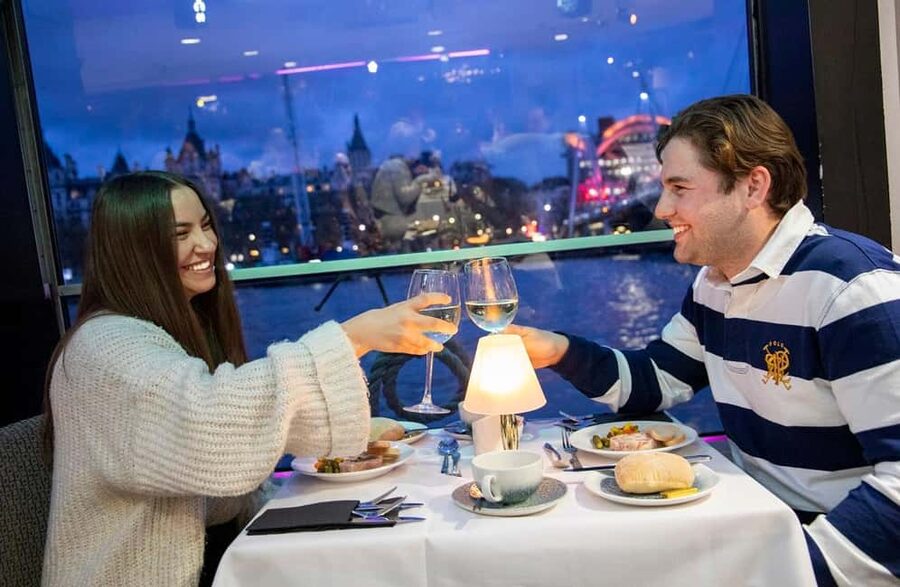 London: River Thames Dinner Cruise with Live Jazz - Key points to know before booking