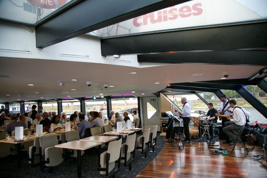 London: River Thames Dinner Cruise with Live Jazz - Food quality and what to expect