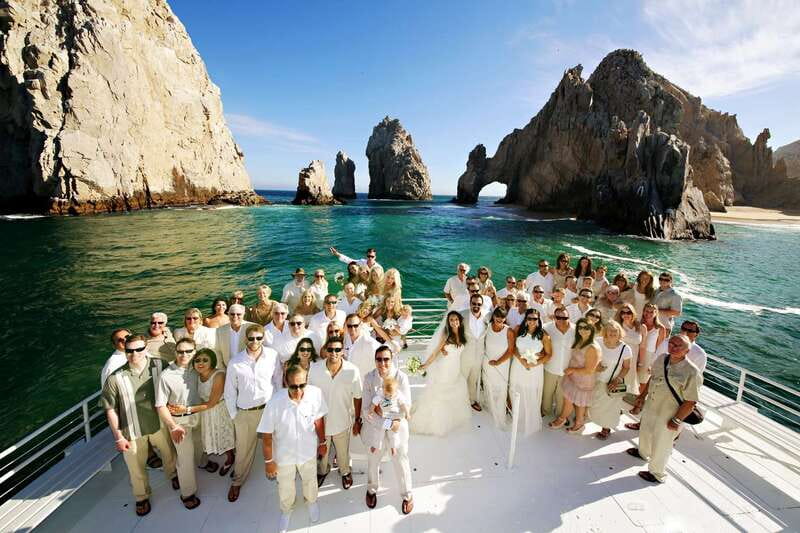 Los Cabos: Sunset Dinner Cruise with Transportation - Sunset timing and the changing atmosphere