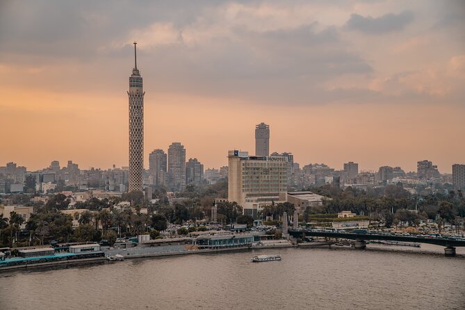 Luxury Cairo Nile Dinner Cruise and Show - Nile Maxim Cruise - How the private format affects the night