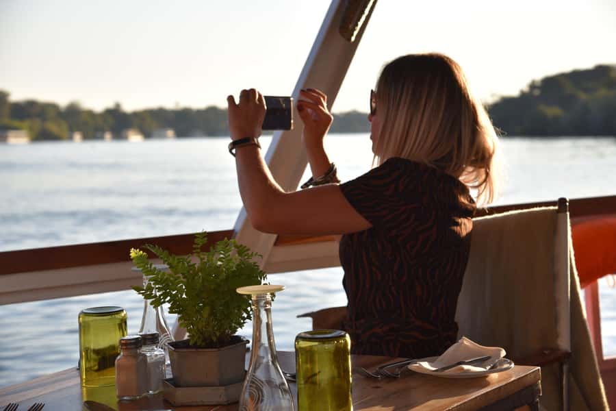 Luxury Sunset Dinner Cruise with 4-Course Meal - Who should book this cruise