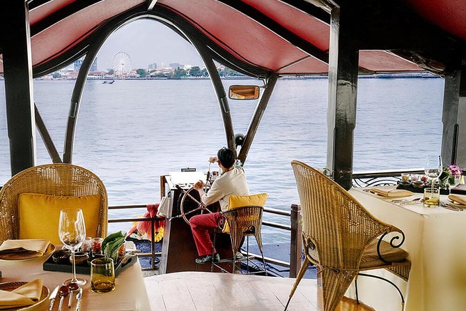 Manohra 5-Star Luxury Dinner Cruise with Pre-Canapés in Bangkok - What dinner is like on the antique rice barge