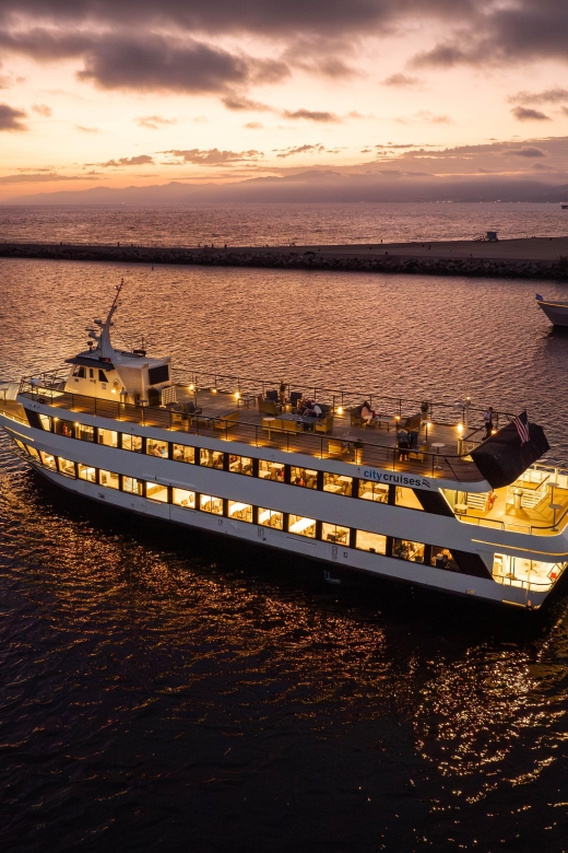 Marina Del Rey: Christmas Eve Buffet Brunch or Dinner Cruise - Why the dinner menu works for a holiday meal