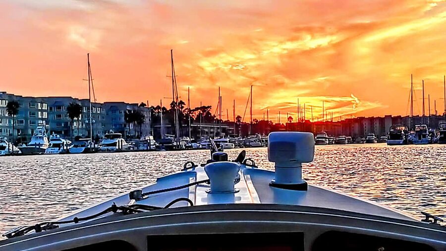 Marina Del Rey: Romantic Cruise, Dinner Charcuterie or Sushi - The first part of the route: yachts, homes, and marina life