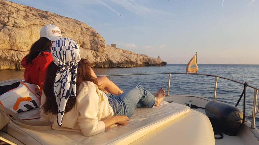 Marseille: Sunset Boat Cruise with Dinner and Drinks - Key points to know before booking