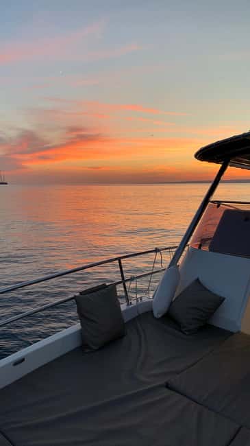 Marseille: Sunset Boat Cruise with Dinner and Drinks - Should you book it?