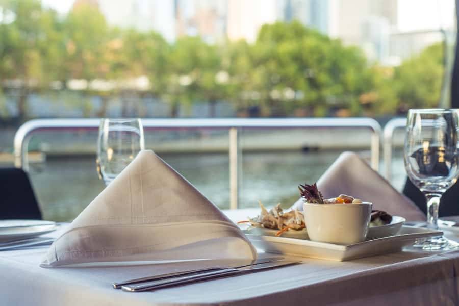 Melbourne: 4-Course Dinner Cruise with Drinks - Drinks are part of the value