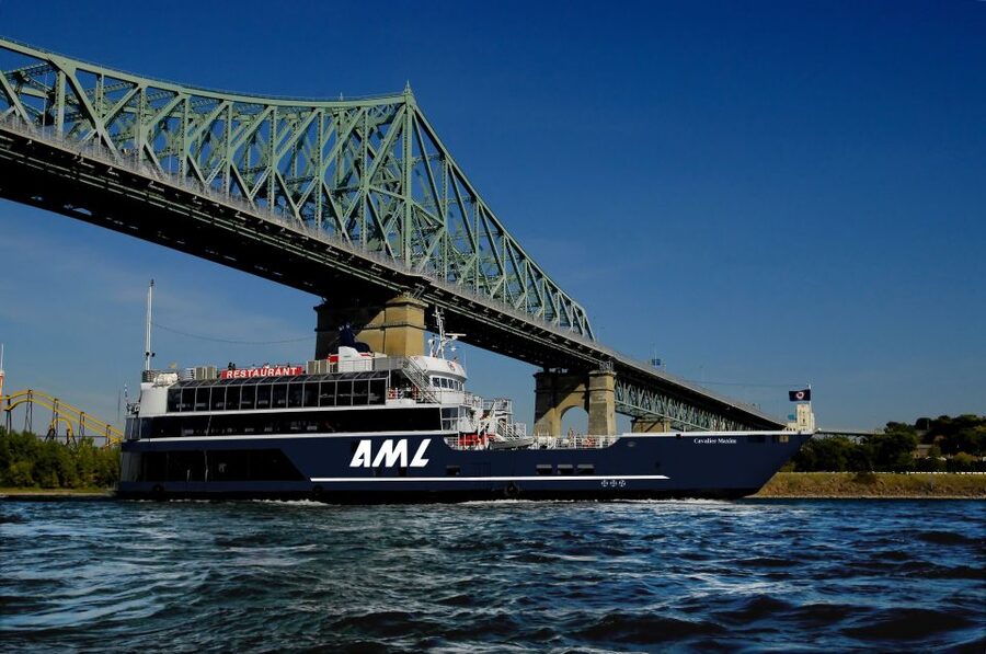 Montréal: 3 or 5-Course Dinner Cruise with DJ & Dancing - Is $131 a fair price?